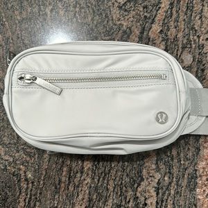 💫💫Lululemon Wunderlust Belt Bag 💫💫